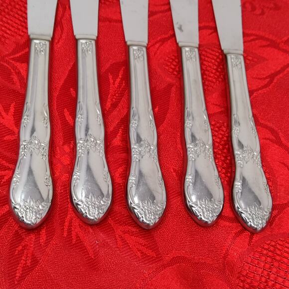 5X Wm A Rogers Oneida FENWAY DAYDREAM Dinner Butter Knives stainless silverware - Picture 8 of 8